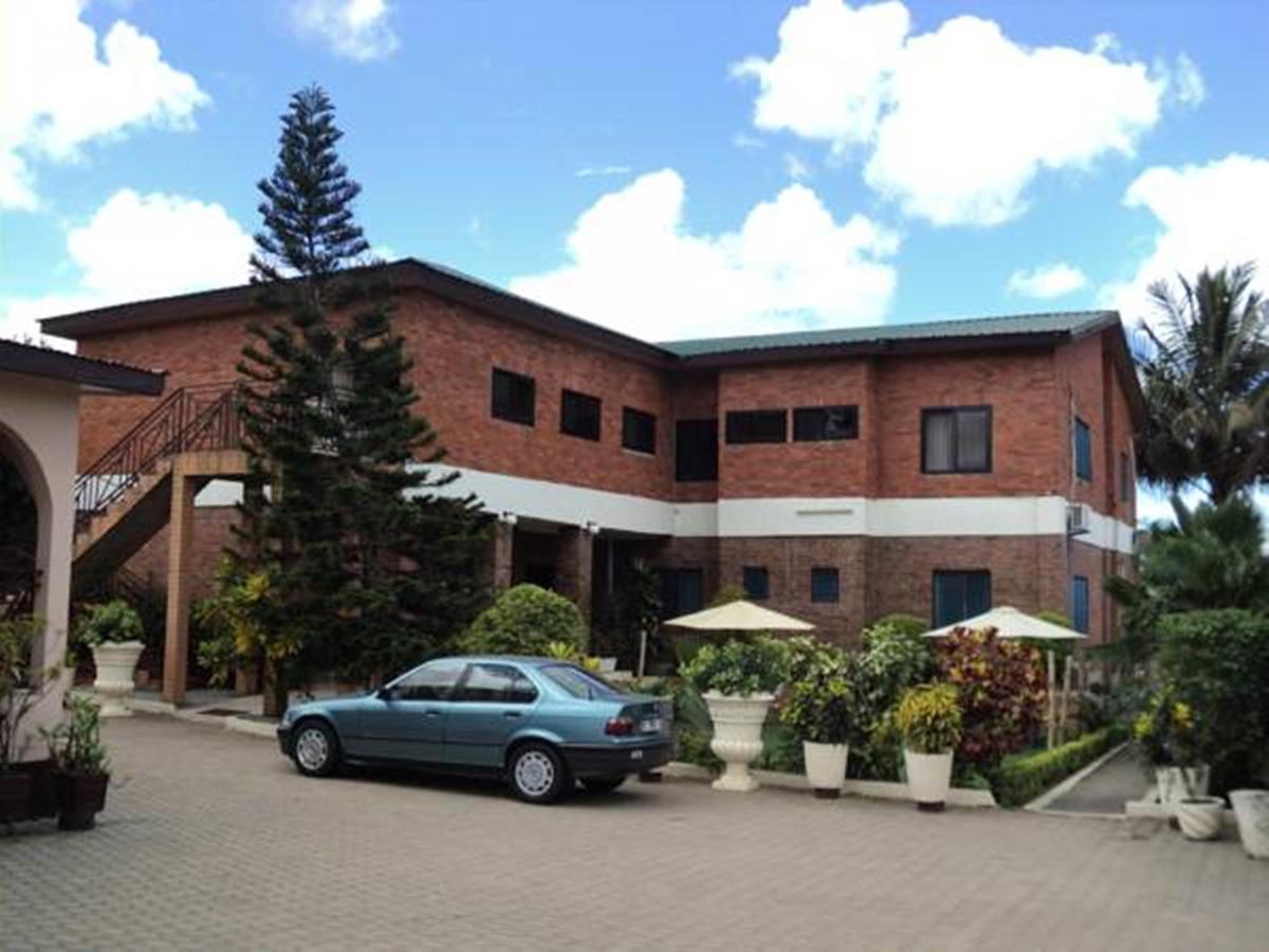 Joy Family Lodge Amasaman Экстерьер фото