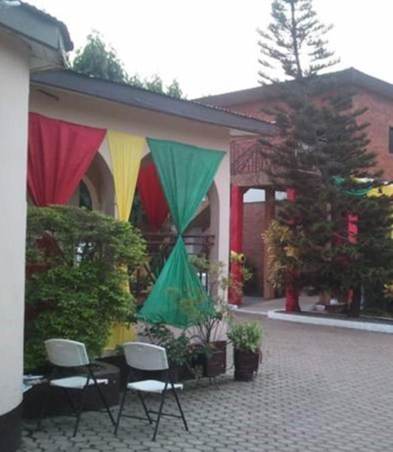 Joy Family Lodge Amasaman Экстерьер фото