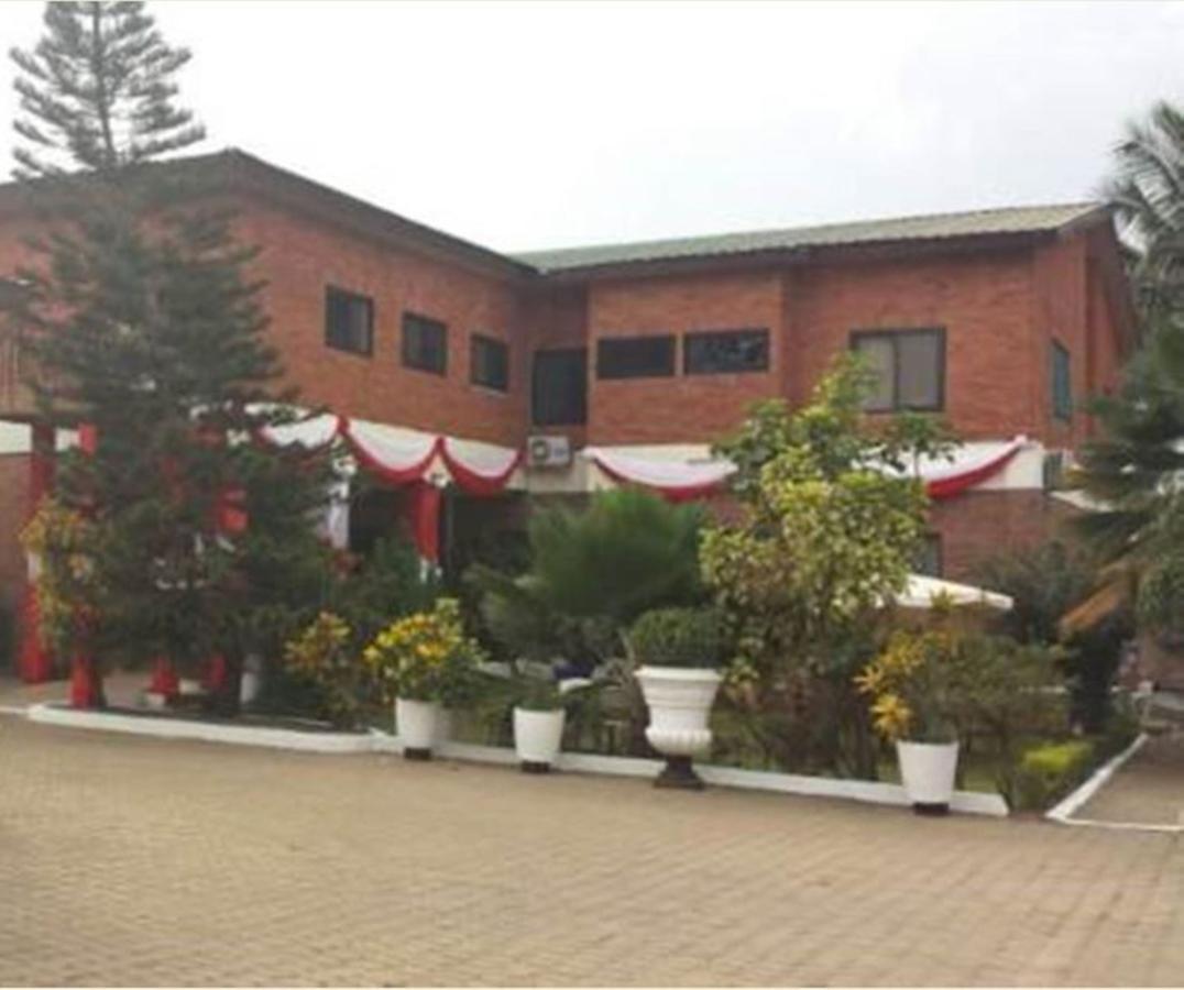 Joy Family Lodge Amasaman Экстерьер фото